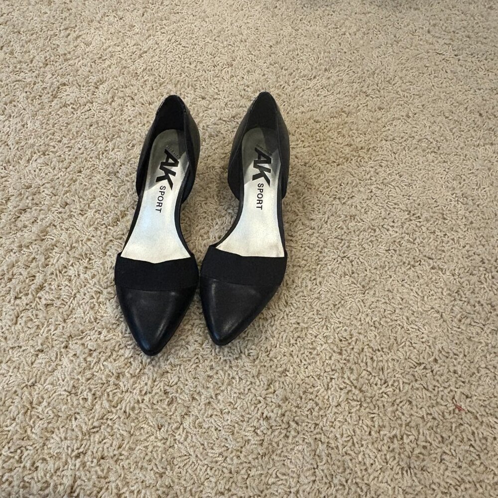 Black Heels - Picture 3 of 3